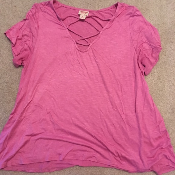 Pink Mossimo cross cross tee - Picture 1 of 2